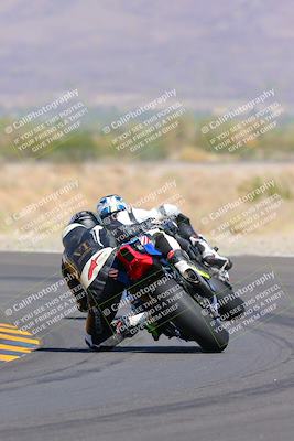 media/Oct-09-2022-SoCal Trackdays (Sun) [[95640aeeb6]]/Turn 14 Backside (1125am)/